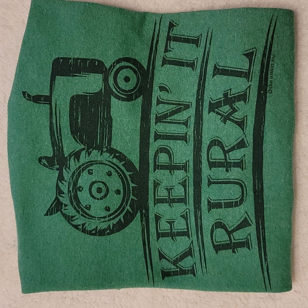 KEEPIN' IT RURAL T-Shirt Adult Size Small